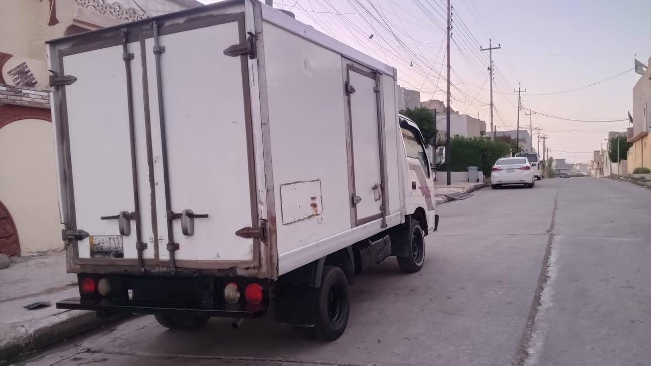 سلام وعليكم. كيه فوتيرا براد موديل 98 سيارة جازه عل شغله بس ستر الله سيارة مجهزا يعني مكمل السياره ماجانت هيجي ابيع تخث السياره بجهك عل هزا تهز السيارة تحول بسمك مباشر. خوش خوان السياره جهازا السعر مل سياره 55 ورق اني مل الموصل  اسياره قمها كركوك  تمام خوان هاي رقمي *********** رجان المشراي لا يجي ينطي كلام راسي  تحياتي الجميع
