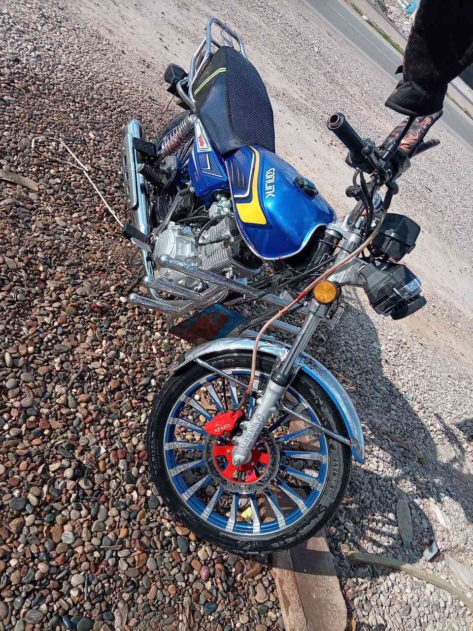 اسلام عليكم موطور للبيع نضافه ونشاط خير من الله محرك شرط مامفتوح كهربائيات سلف شاشة شرط ***********
