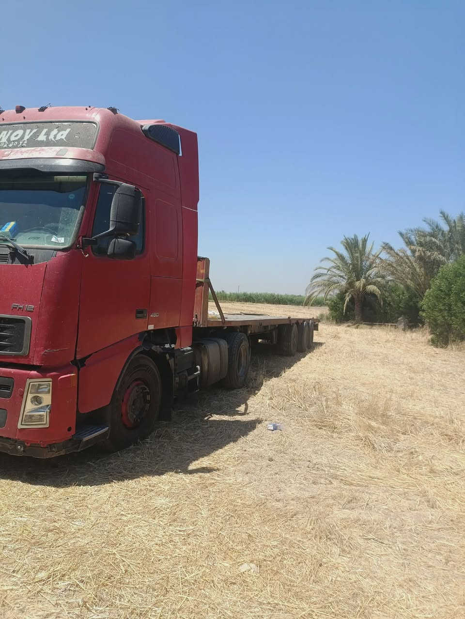 السلام عليكم فالفو للبيع موديل 2003 كير واتماتيك سياره جاهزه بسمي للاستفسار ***********
