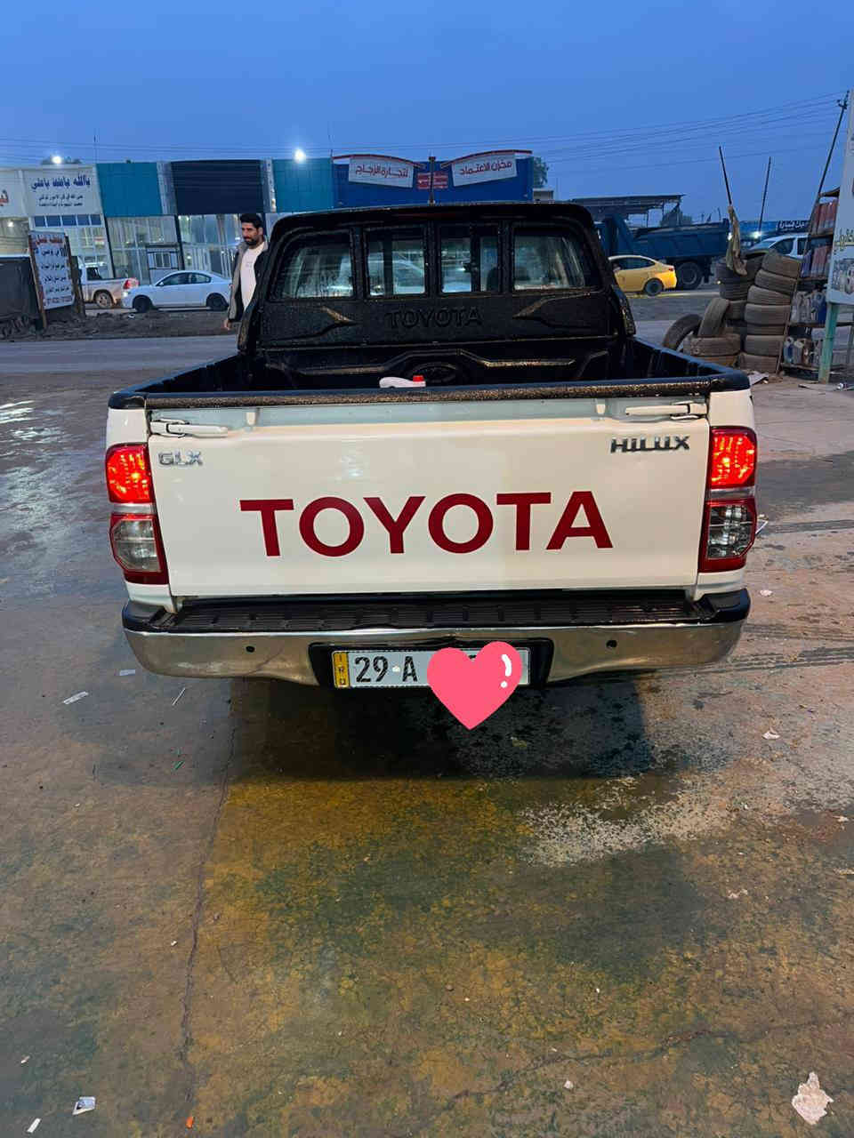 هيلوكس موديل 2013 شاصي 19 رقم واسط انكليزي تحويل مباشر لاتنقيص ولابخار سنويه مجدد 2031 مكفوله لاصبغ ولاتبديل بارد قليل مكان السياره بغداد السعر 185$ *********** ***********
