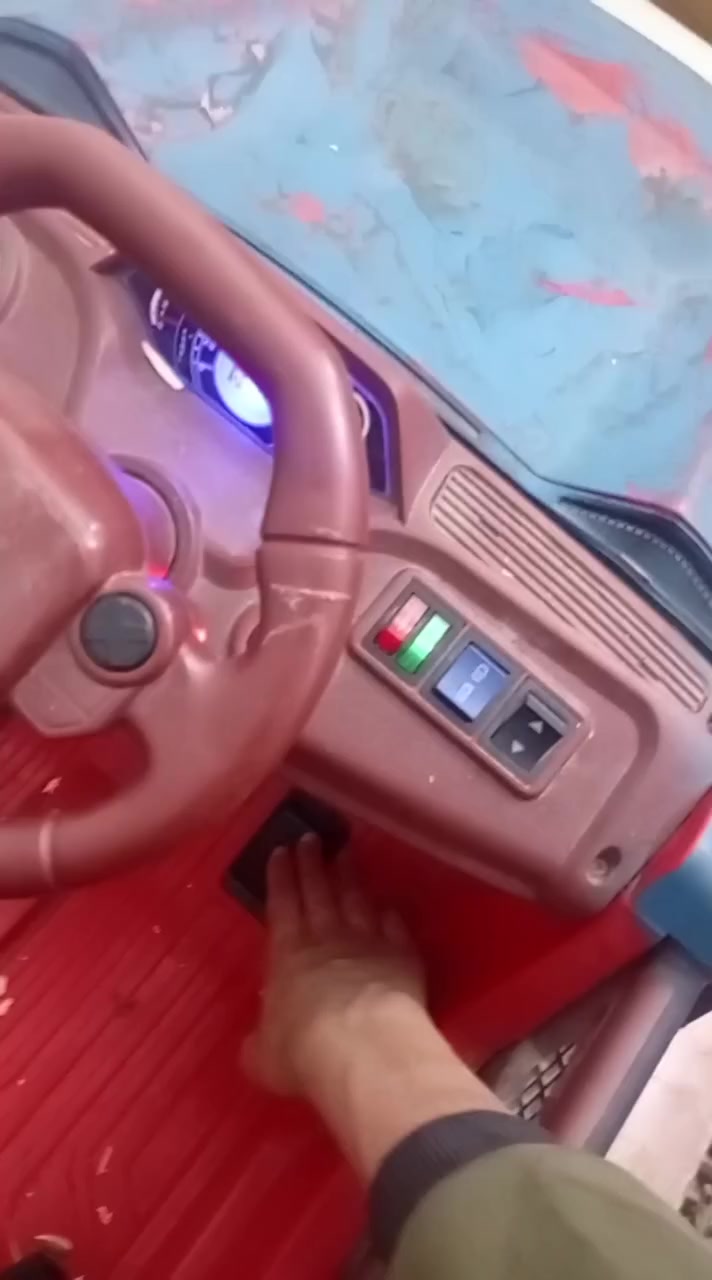 كلشي شغال بيهه سعره 50مكان بغداد المدينة الصدر بل داخل يم سوق الأوله الاوان اغاني الباب ينفتح سرعه25 جديد بس يرادله صبغ نفرين رقمي ***********3
وتحاتي الك
