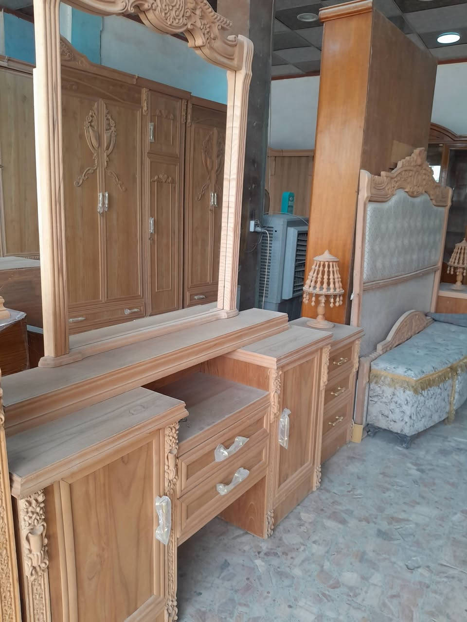 ❤️🍀غرفة نوم 🍀❤️
غرفه تسكام عراقي شغل مضبوط درجه اولى ثقيل 6 بوب طابق واحد داخل وخارج صاج 5ملم ارضيه وسكف بلوك ثقيل يتحمل كل الاوزان مكان المعرض النجف/ كوفه/شارع عبدالعال للاستفسار خاص مع الصبغ والشد والنقل وكافة ملحقاته 
النجار أمـولي عـلي


**إذا كنت صاحب هذا الإعلان وتريد حذفه لأي سبب، رجاءا أرسل رسالة إلى الدعم الفني**