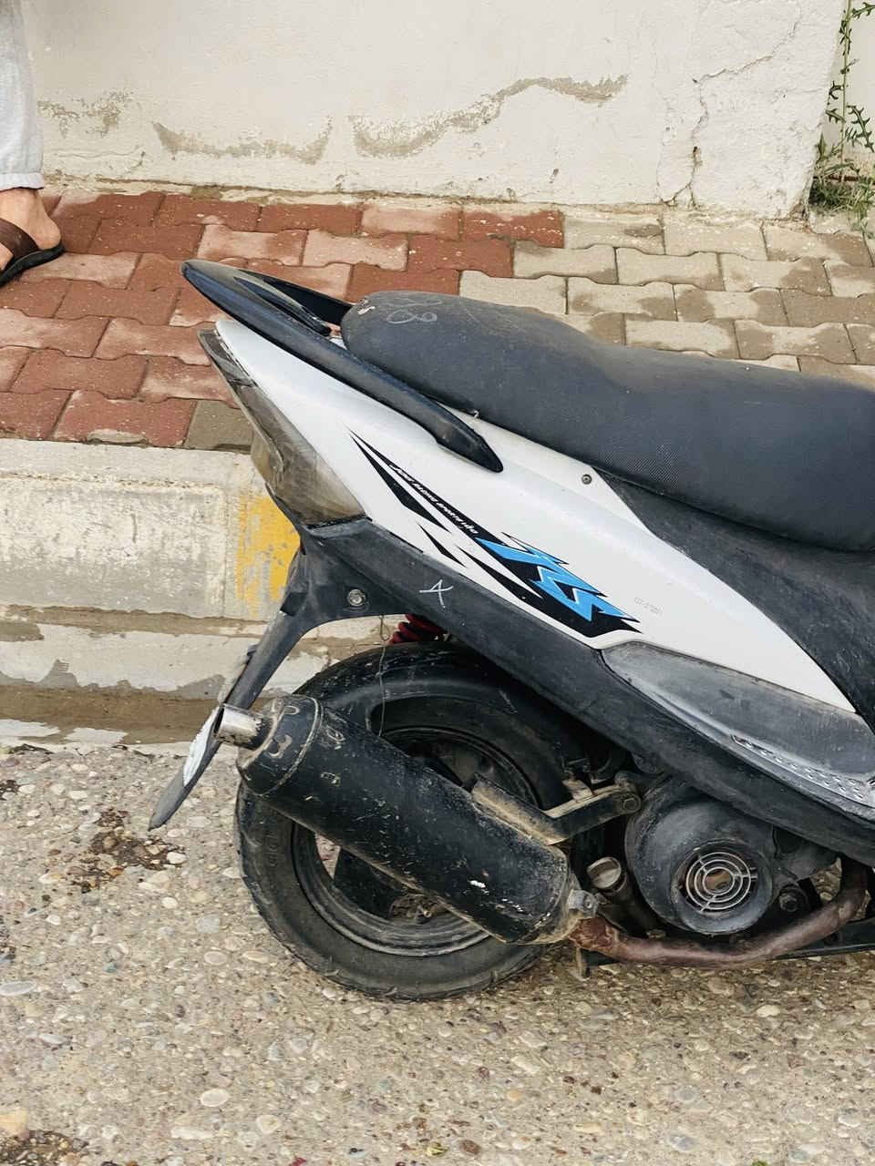 ماكس عدله للبيع بوشة 49 بلادي ما مفتوحه كله بلادي حته صالنه البلادي بل بيت كهربائيات كله شغال مطور سلف سعر ب650 وبي مجال حك جيه مكاني كركوك القادسيه رقم وتساب وتصال *********** مستعجل عل بيعتو

