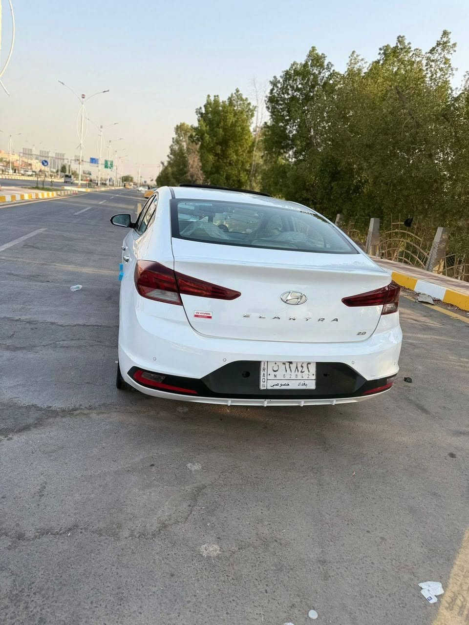 الانترا 2020 خليجي رقم بغداد
السياره جديده وكل نقص مابيها بيها كلير بلجاملغ الخلفي وبلبنيد السياره جاهزه وحلوه رقمها بغداد 
بعد الها شهر واحد وتصير حره مكانها ذي قار 
***********
