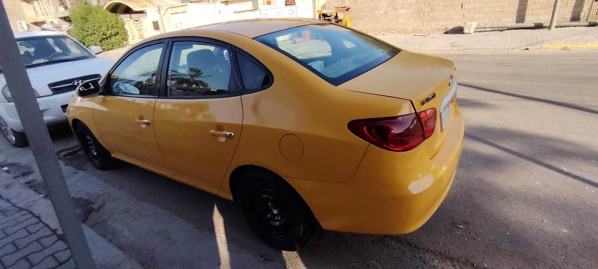 السلام عليكم  النترا وارد خليجيه 2009تبديل باب بدون دواخل مكينه 1600دكشن عالي رقم بغداد السعر 93هاتف ***********
