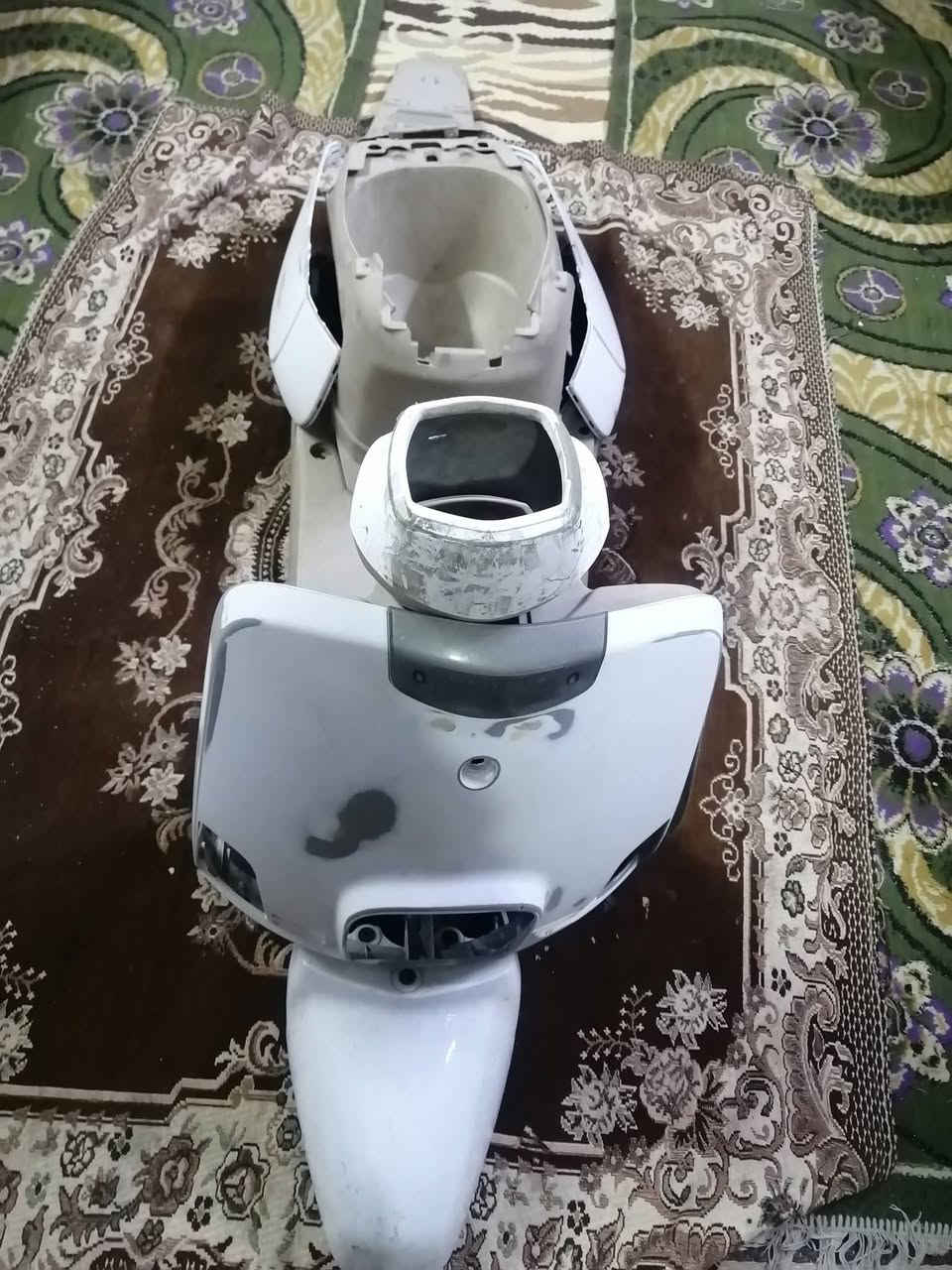 السلام عليكم داخل كريمي بوليس وكفرات اصلي مال حاويه مو صيني الكفرات ختم واحد بيهن اماكن معجون يحتاج صبغ السعر ٩٠ وبي مجال
عندي سيبايه هم بوليس بلاد 
عندي فج كامل بلادي هوه ودسكات
قايش بوليس
بطاله اوكسجين صدر امامي
قبق بانزين شكل الويل
طاسه كلج بلادي اصلي حته مامصفره
للبيع كلهن اتصل او راسل واتساب وتدلل بغداد الدوره ***********
