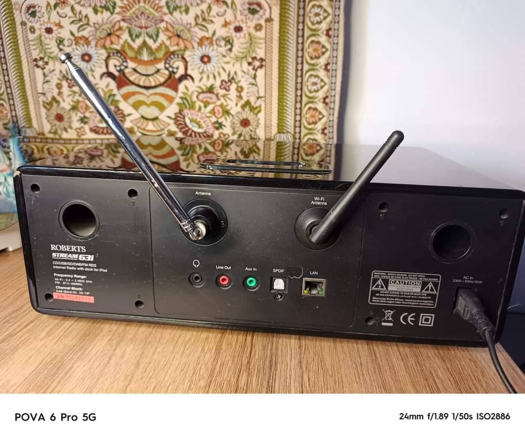 راديو  فضائي ومشغل  متكامل لكل المداخل ماركة  روبرتيس
السعر 80 الف
***********
