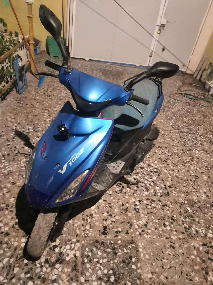 سلام عليكم دراجه ادرس دراجه نضيفه محرك ناعمه كهربائيات  شغاله لبيع 450 بيه مجال حك جيه *********** واتساب العنوان ابو غريب
