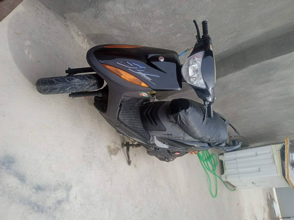 سلام عليكم دراجة ماكس عدلة للبيع دراجة خير من الله كهربائياته كله شغاله ماعدة سلف نقص وكلوب سكن ولباقي كلة شغال بوشة وبستم 55كلجات لمامي رياضي لخلفي بلادي شلعة ومعدل طيران شرط صعد وراك 3وعلك مكينة لاتنقيص ولا نضوح ولا تبخير دراجة كامله سعر 525وبيهة مجال لعنوان بابل لاسكندرية رقم ***********وذا مراوس بوليس اراوس
