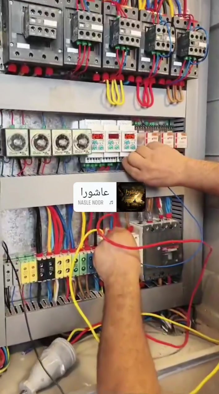 عباس الكهربائي***********
