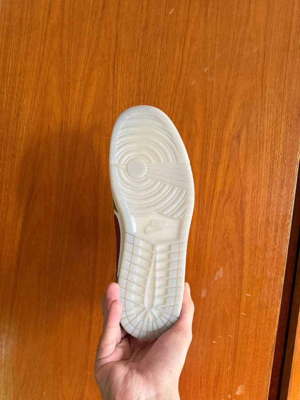 جوردن قياس40,41 نضيف ١٠٠٪؜ السعر١٥  للتواصل خاص


**إذا كنت صاحب هذا الإعلان وتريد حذفه لأي سبب، رجاءا أرسل رسالة إلى الدعم الفني**