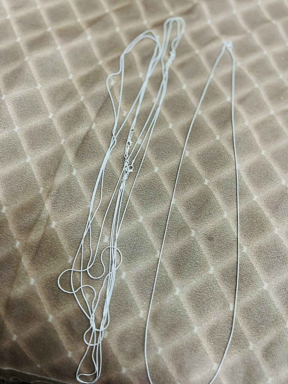 عندي زناجيل فضه 925 عندي 30 واحد انطوني بيهن سعر زين واخذوهن رجائاً بدون كسران وزنهن ثكيل كلش


**إذا كنت صاحب هذا الإعلان وتريد حذفه لأي سبب، رجاءا أرسل رسالة إلى الدعم الفني**