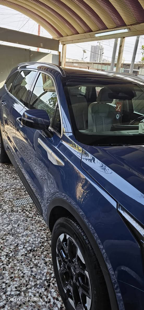 كيا سورنتو ٢٠٢٤ وارد امريكي فئه s بصمه بنراما كشنات كهرباء داخل ابيض ٧ راكب سايد بريك دكمه حساسات امامي وخلفي وجانبي اشاير بالمري تشغيل عن بعد ويل كب ١٩.كروم حساس اطارات شاشه متصله لد نهاري توقف ذاتي محرك ا ربع سلندر  ٢٥٠٠ اناره زنون داخليه وخارجيه اشاير بالمريرادارات جانبطه واماميه وخلفيه حادثها جاملغ وشويه من الباب لا شاصي واا لغود ايرباك طاك وراجع سستم شغال تدفئه بالكشنات وتوجد مواصفات اخرى ماشيه ٢٠ الف السعر (25500$) وبيها مجال بسيط للشراي يتصل ***********
*********** ابو ياسر
