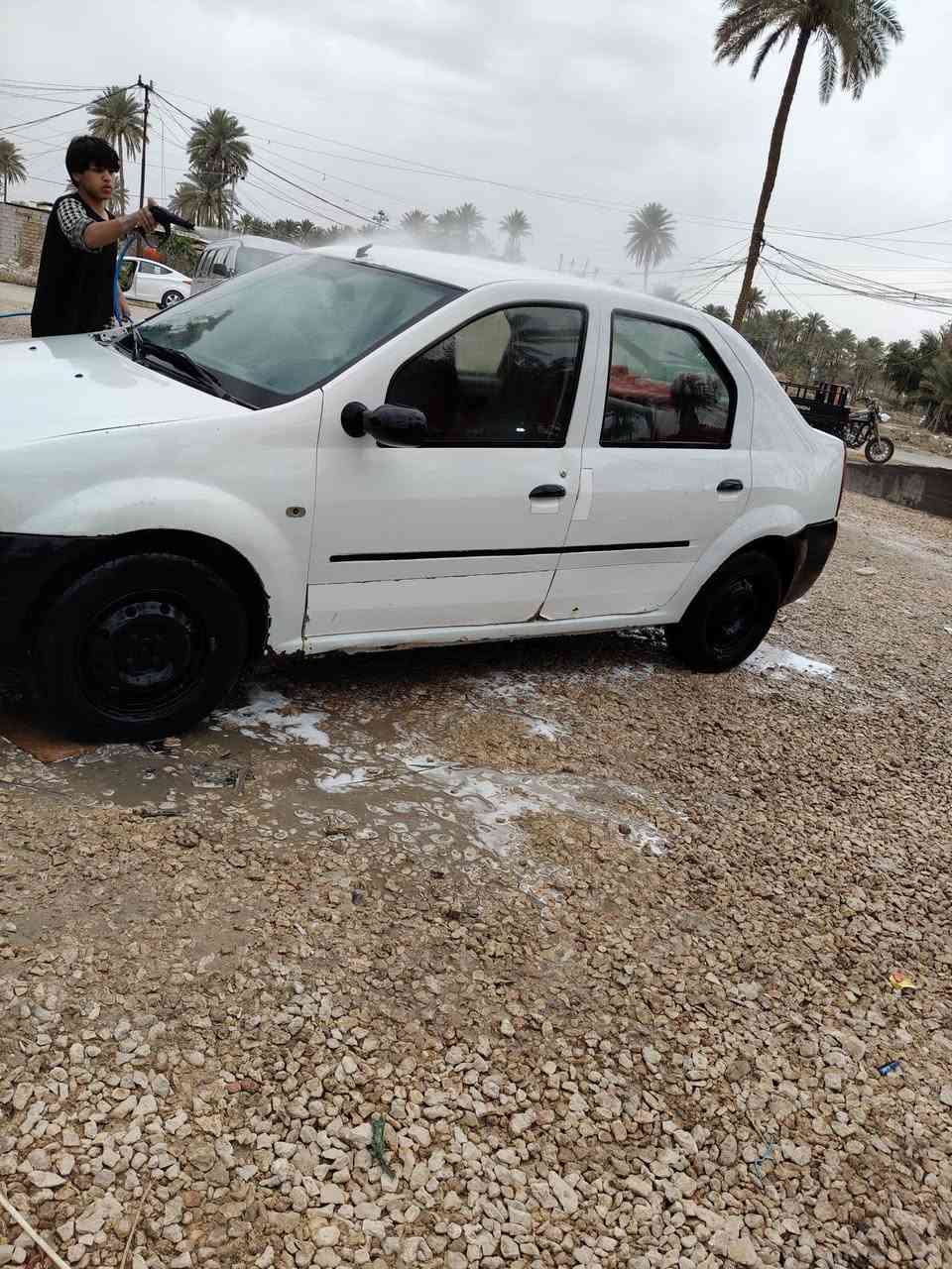 رينو لوكان
موديل 10رقم سماوه انگليزي سنويه لل 30   مداور جاهز 

تخم تاير كهربائيات كلها شغاله  محرك بيه خيط بخار السعر  المكان الديوانية الشامية 38 وبيه مجال قليل رقم ***********
