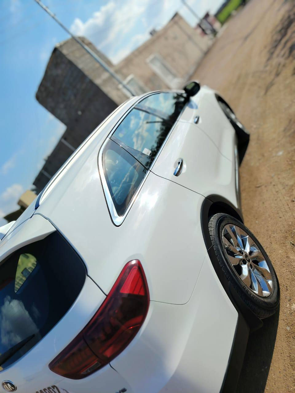 سلام عليكم سورنتو موديل 2020 كفاله عامه 
ماشيه 70 الف حقيقي 
خليجي باسمي رقم ميسان دولي 
السعر 285
العنوان ميسان علي الشرجي 
***********
