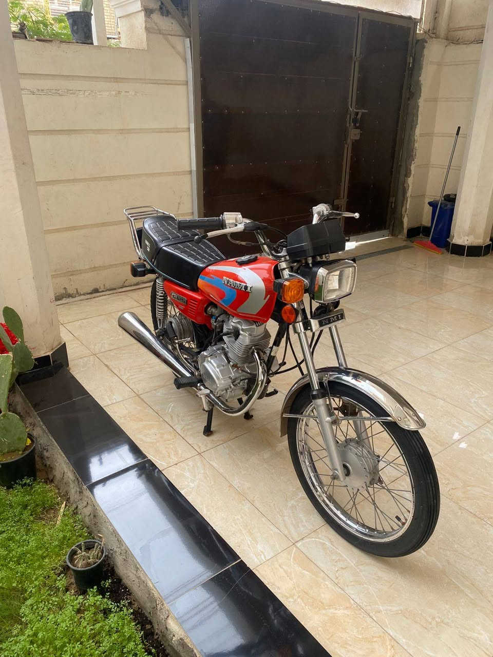 نامه 22 شهر 12 للبيع مكاني العماره حي المعلمين القديم دراجه اوراق اصلي وكيلها بل كحلاء سيد جعفر الشراي يتصل ***********
