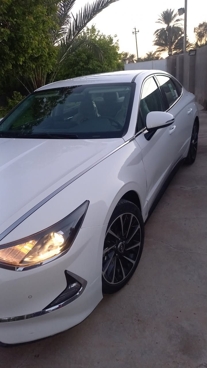 سوناتا خليجي موديل 23رقم ب26270903غداد ماشيه ٣٨ سيارة فول ماعدا الفتحه بيه صبغ جاملغ امامي أيسر وربع الجاملغ الأيمن والجاملغ الخلفي بيه شبر رش باقي التفاصيل اتصال على الرقم بي واتساب ***********/ 078 السعر 168وبيه مجال بيسط
