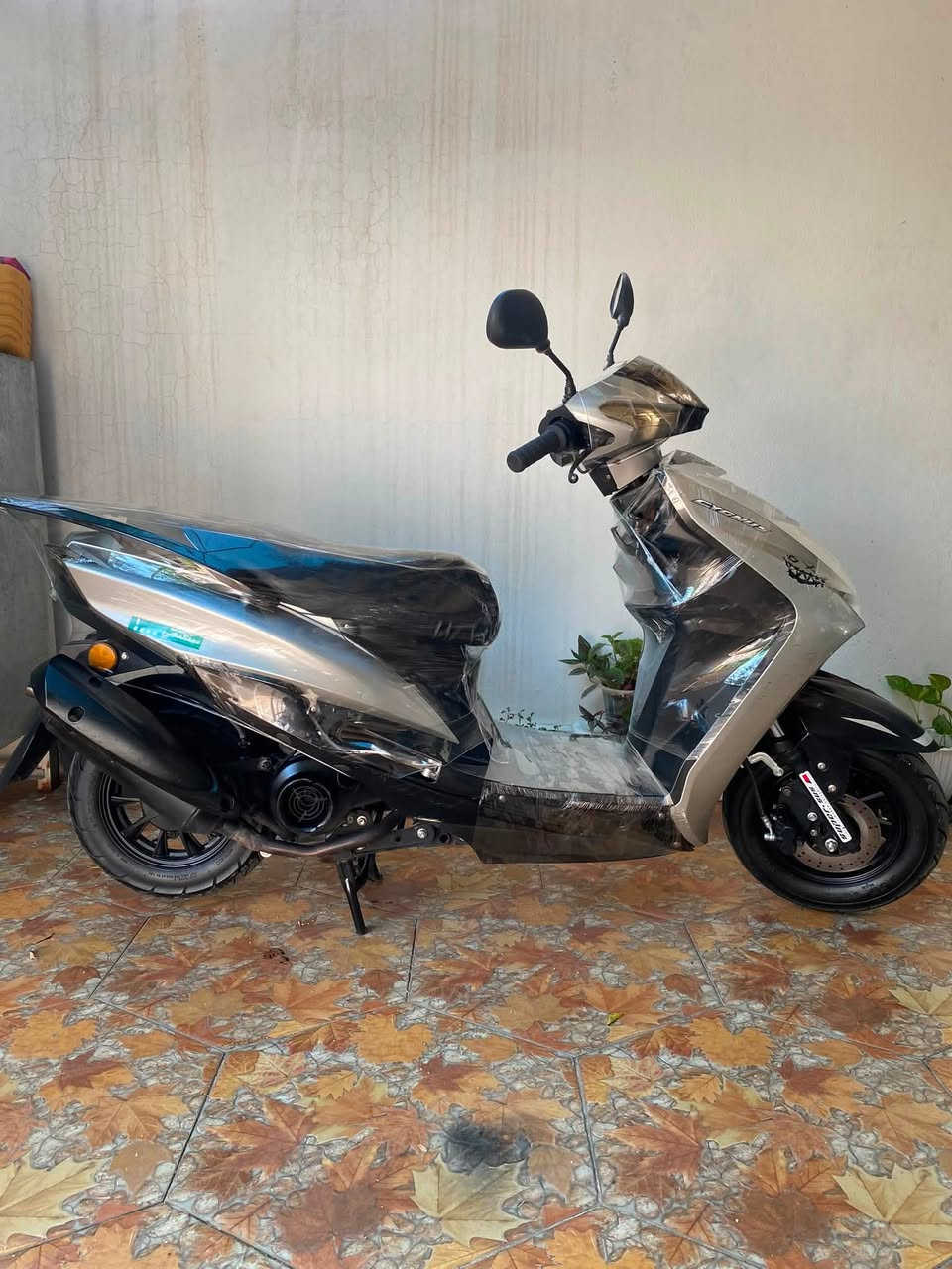 ماطور ماكس سكنس محرك ياباني دبل واحد دراجه لوك شرط اي عيب مابيهه سلف هندر كهربائيات كلهه شرط السعر 650 الف مكاني كركوك روناكي رقم موبايل ***********
