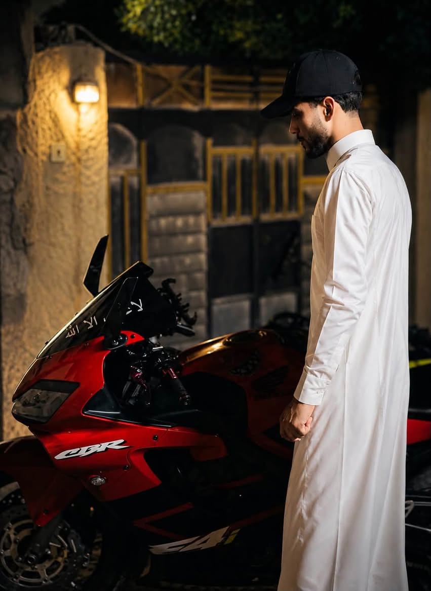 السلام عليكم ورحمة الله السعر 30ورفة
للبيع هوندا F4i الدراجة نضيفة كلش و نصبتها تخبل عليها كزوز تيتانيوم صوتها طرب 

النشاط من الصفر للمية ب 3.2ثانيه اوراقها موجوده بدون رقم و كفاله من السرقة و العشائر 

***********مكانها سامراء

