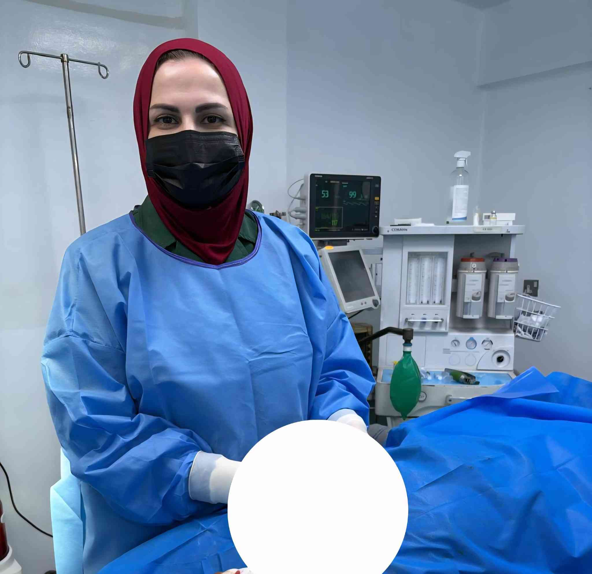 🔴#اجراء_عمليه_استئصال_كيس المبيض
#مريضةعمرها٤٠سنةولديها٤اطفال_تعاني من ألالام شديده في البطن بعد اجراء كافة الفحوصات  تبين وجود كيس مبيض دهني ملتوي #تم_اجراء_عمليه_استئصال_كيس المبيض والمريضة بحاله صحية جيده الحمد لله .

🩺#الدكتورة_ألماس_محمد_جبار
اختصاصية الأمراض النسائيه والتوليد وعلاج العقم ورعايه الحوامل والعمليات الجراحية النسائية والجراحة بالناظور .

⭕️ تقوم الدكتوره بإجراء العمليات التالية :
1️⃣العمليات القيصريه بتقنيه تاب بلوك
2️⃣عمليات استئصال الرحم والعقد الليفيه وأكياس المبايض والأورام السرطانيه. 
3️⃣ عمليات الناظور التشخيصي والعلاجي لحالات العقم. 
4️⃣عمليات تجميل وتضييق المهبل ومشاكل المنطقه الحميميه والسلس البولي. 
5️⃣الكشف المبكر عن سرطان عنق الرحم بواسطه ناظور عنق الرحم.
6️⃣عمليات كورتاج الحمل العنقودي في الرحم

✅وللحصول على تشخيص دقيق ومبكر يتوفر جهاز  فحص سونار متطور وحديث في العياده. 
✅ متابعه الحمل ومضاعفاته اثناء فترة الحمل وبعد الولادة. 

#صحتك_تهمنا 

#للحجز_والاستفسار مراسلة الصفحة او الاتصال على الرقم التالي:
***********📞

📍عنوان العيادة زورونا في:

🏩#مجمع_عرفة_الطبي_كركوك_حي_العسكري_بداية 
#السايدين🏩
