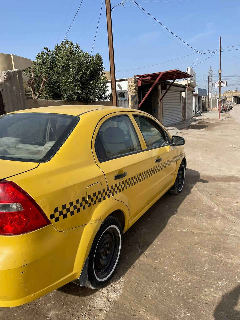 السلام عليكم افيو للبيع موديل 2011 سياره باسمي رقم انكليزي بابل كير ومحرك مكفولات بيه ضربه بالجمالغ فقط تخم تاير جديد سلف جديد فيت بم جديد ضفيره كامله جديده مكاني بابل تاجيه السعر 50 وبيه مجال الاتصال والاستفسار على الرقم ‏‪***********‬‏
