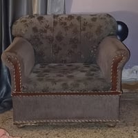 قنفه • ما بيها شي • للبيع