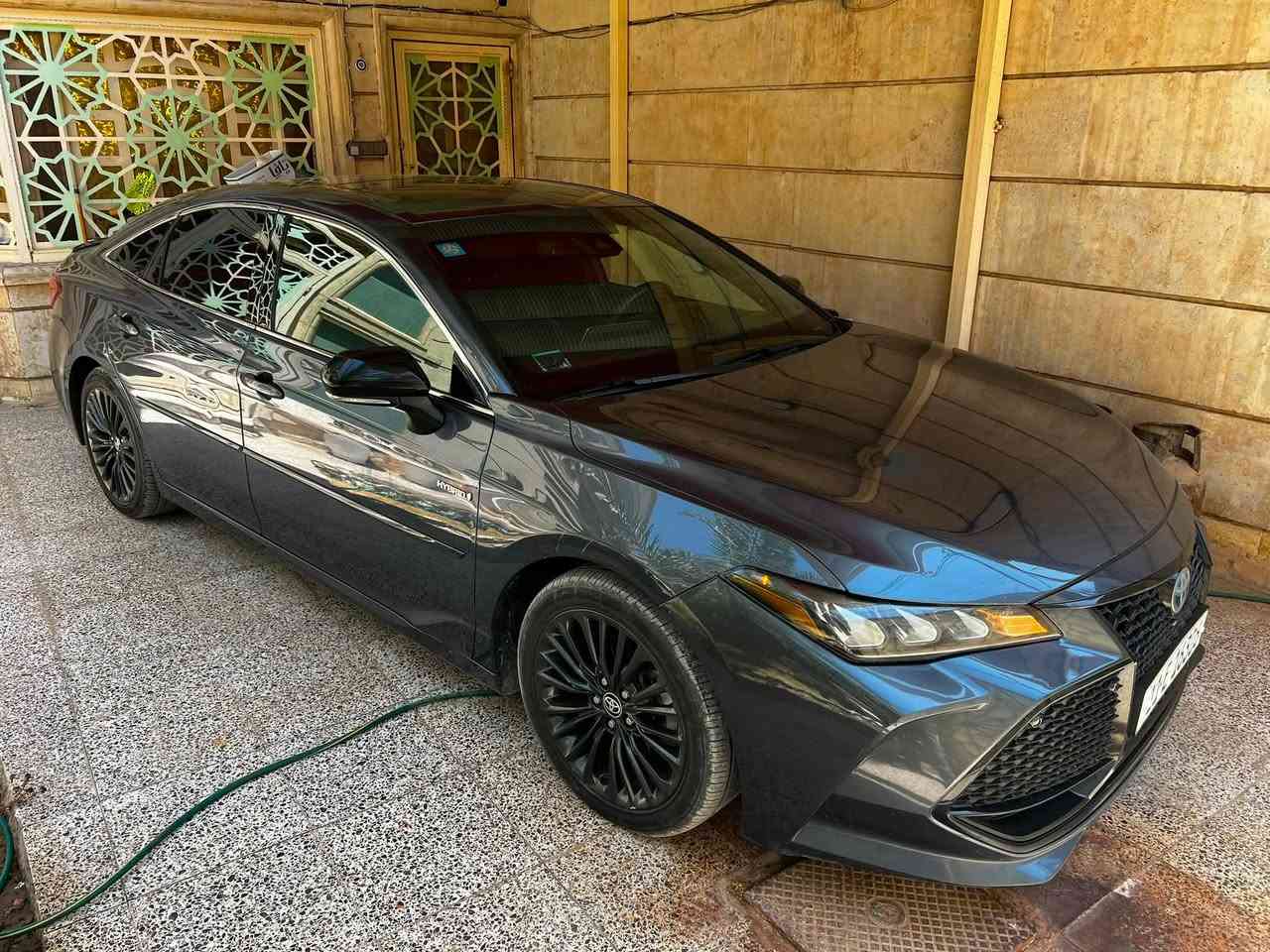 سلام عليكم 🤍
‏Avalon XSE hybrid 2021
اڤلون XSE هايبرد 2021 لون مميز 
ماشية 200 الف 
فول مواصفات
فتحة 
رادار 
قيادة ذاتية 
نظام خروج عن المسار 
تحكمات ستيرن
كشنات تدفئة تبريد
مري تعتيم ذاتي
نظام صوتي JBL
شحن هاتف وايرليس 
ايرباگات سليمة
3 انظمة قيادة
هاند بريك بصمة
اوتو هولد
السيارة فول من كلشي ومناقصها شي دسكات جدد تايرات جدد وتبديل دهن جديد ومسويلها حمام كامل وبولش . 
السيارة بأسمي رقم بغداد جديد وسنوية جديدة  

ضررها بسيط بالتكمة موضح بالصور وصار بيها صبغ قليل بالباب وجاملغ الأيمن الخلفي  

السعر : 215$ ورقة 
مكان السيارة الديوانية 
للتواصل *********** اتصال او واتساب
