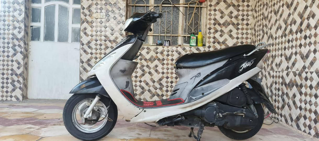 سلام عليكم  ماكس منغولي لبيع دراجه كلشي بيه شغاله مفتوحه مبدل بس بستم دراجه حلوه سعر 450وبيه مجال حك جيه بس لمحرك بي خشونه شراي يتصل ***********
