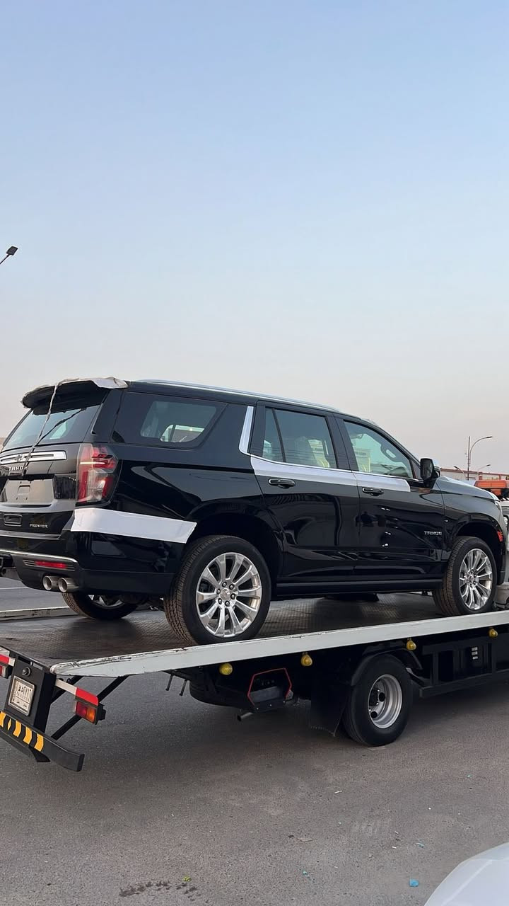 السلام عليكم
متوفر تاهو بريمر 2024 زيروو خليجي وكالة المنصور 
فول مواصفات للأخير بريمر مرقم وكامل بسعر 98 مليون وبيه مجال سنويه بأسم المشتري  *********** - *********** عنواني البصرة
