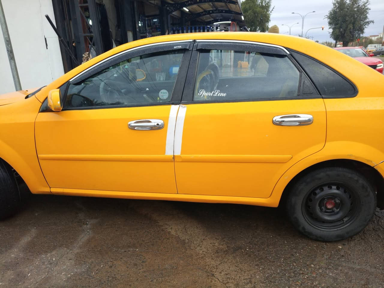 للبيع اومراوس
للبيع ،،،،،

اوبترا موديل 2005 نظيفة ,,(  السيارة مال البيت  ) ،،،،،،تاكسي
 بدون دواخل ،،،،،
كير عادي/ محرك بشرط تبريد تدفئة شغال ،،،،،،
تخم تاير باتري جديد ،،،،،
قوايش رولات جديدة بلكات دسكات ،،،، مسويله صيانة كاملة ،،،،
صدر امامي وخلفي جديد ،،،، 
بولبرنات امامية ،،،،،،

رقم كركوك جديد انكليزي ،،،،، 
بطاقة بانزين بيه ،،،،،
سنوية جديدة ،،،،،٢٠٣٠
فحص وهزة جديدة ،،،،،
مكان سيارة كركوك
للاستفسار اتصال على الرقم 
***********
السعر ٦٢ وبيها مجال بسيط 
ملاحظة / السيارة مال البيت مابيه
 أي نقص ،،،،،،
