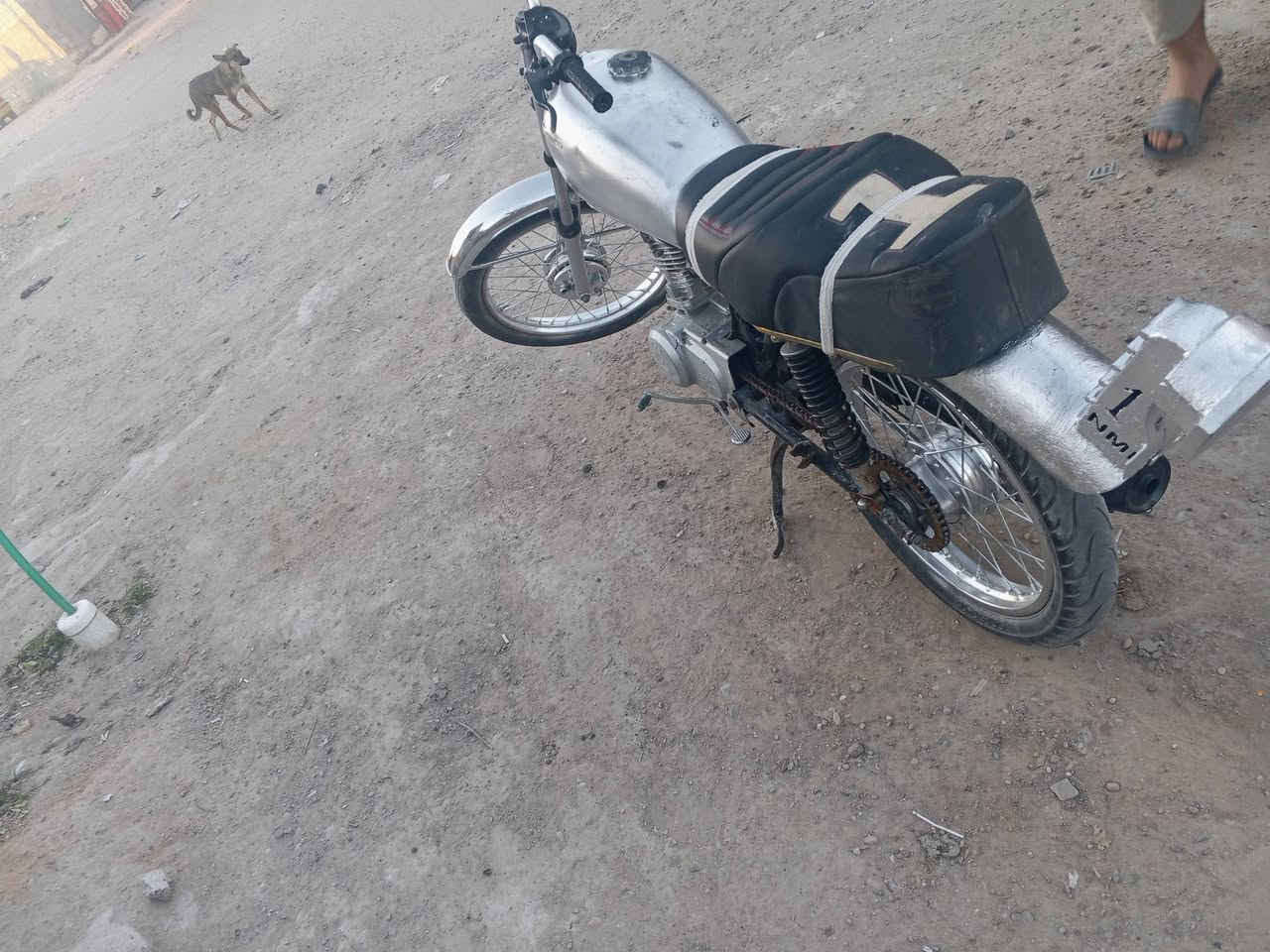 سلام عليكم حربي للبيع 300او بيها مجال مكاني ابو غريب الحصوه
***********
