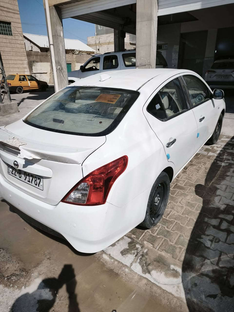 سلام عليكم 

نيسان صني هندي موديل 2024  سيارة مرتبة و نظيفة 
بيه صندوق تبديل و جاملق أيمن خلفي فقط مسحوب باقي كفالة عامة 
سيارة ماشية 70 ألف سعره 118
*********** للاتصال
