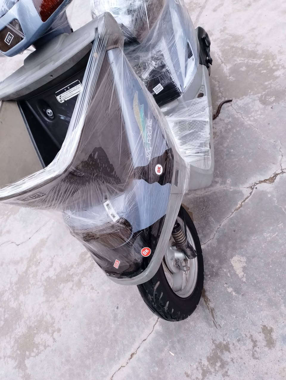 سلام عليكم يماهة نكره سلف كهربايت كله شغاله لايت زينون اشاير هورن كفراته نضيفه شاصي  بل شرط اكسل بلشرط صواته ناعم سعر 220 اوبيه مجال ***********
