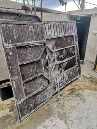 باب • للبيع • قابل تفاوض