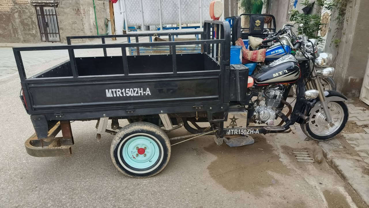 سلام عليكم ستوته mtr مديل ٢٠٢٠
رقم وسنويه
السعر 2 100 مليونين  واميه وبيها مجال قليل
مكنه نجف حي الميلاد
***********
