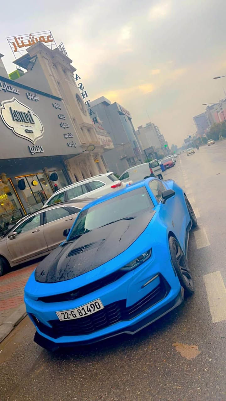السلام عليكم شلون الشباب
للبيع  SS 1LE 
السياره : كمارو ٨ سلندر ١٠ نمر
الفئة :  SS 1LE A10 V8 6.2L
الموديل : 2023
ممشى السياره: 28 الف حقيقي
رقم السياره : اربيل نقل ملكية مباشرتاً بنفس اليوم

🟢السياره بدون ايرباك 
🟢گير ومحرك واكسل مامفتوحات

🟢الكفالة : گير / اكسل / شاصي/ كهربائيات / كاردن . الكل مكفول وبحالة الوكالة بدون فتح او تبديل 

🟢الكزوز بلادي ماملعوب بي ابداً ( اكتف اكزوز )
🟢كهربائيات السياره جديدة ماملعوب بيهة 
🟢حدادية خلفية امامية جديدة بالكامل 

حادث السياره موضح بالصور نهاية المنشور ومن خلال رقم الشاصي 

‏1G1FF1R70P0101430

حبايب الحادث كما موضح بالصور تخريب البنيد وسرقة جاملغين امامي ودعامية امامية . 

يعني بدون ايرباك فقط سرقة

🟢السياره مسويلهة ادامة كاملة قبل اسبوع 
باتري جديد
فلتر تبريد جديد 
حدادية امامي خلفي جديدة بالكامل
زوج تاير امامي جديد حجم  275  
زوج تاير خلفي جديد حجم  315 
لحية امامية اسود لامع جديدة
دفيوزر مشيف اسود لامع جديد
جناح خلفي اسود لامع اصلي مال SS 1LE 

شباب السياره 1LE يعني مو SS عادية 
ف هنا يجي نظام التعليق يختلف بالكامل عن الSS العادية
ونظام المكابح يختلف بالكامل ايضاً 

داتاشو 
عينة دجيتال 
شاشة جبيرة 
كشنات ريكارو جلد وكنتارا 
شوتة k&N

تفاصيل اكثر خابرني وتدلل 
***********
السعر ٢٣٥ وبيهة مجال 

حبايب السياره جديدة كلش وماناقصهة برغي 
السياره نضيفة جداً جداً من الداخل والخارج

يعني مو من ذني الملزكات وداخلهن تعبان 
السياره الف دينار ماتصرف عليهة مسويلهة ادامة كاملة.
