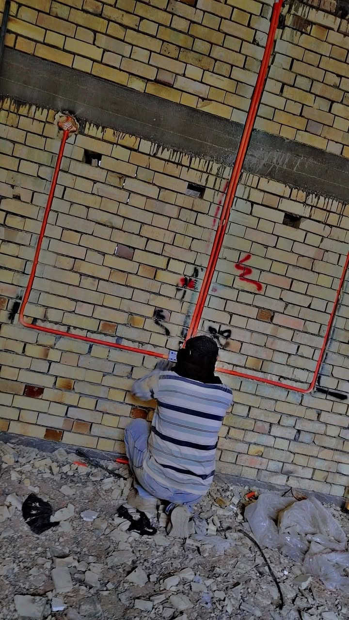 الفني محمد الكهربائي لتأسيس المنازل و المباني البصره مركز وتساب ***********
