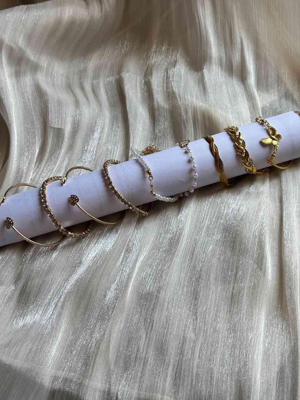 ✨ بضاعة جديدة وصلت ✨

بنات، وصلت تشكيلة راقية من الإكسسوارات بأحدث الموديلات 🤍💎
قطع ناعمة وأنيقة تناسب كل الأذواق، وبأسعار حلوة جدًا.

🌸 سلاسل
🌸 أساور
🌸 خواتم
🌸 حلقات
وغيرها من القطع المميزة.

للطلب أو الاستفسار راسليني خاص، وأهلاً وسهلاً بالجميع. 💕


**إذا كنت صاحب هذا الإعلان وتريد حذفه لأي سبب، رجاءا أرسل رسالة إلى الدعم الفني**
