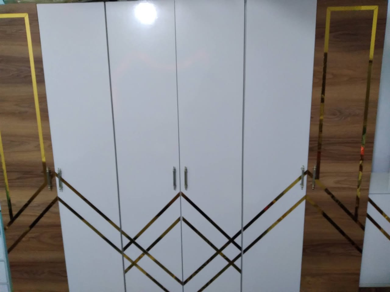 غرفه نوم مستعمله للبيع بدون دوشك 400 وبيها مجال العنوان بغداد البياع منطقة الري الإتصال على هذه الرقم  ***********
