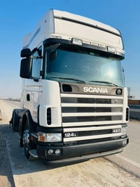 سكانيا راس تريله  موديل 2003  محرك انكار خطين جديد قبل شهرين شاده بدون...