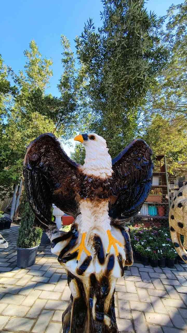 ﷼ اللهم  صلي على محمد وآل محمد 
يومكم مبارك 🪴 
عروضنه اليوم داخل مشتل النورين 🎋🪴🎍
توفر كافة التحف الداخليه والخارجيه
وكذالك أنواع الورود الداخليه والخارجيه 
ورد الجهنمي المتسلق بئلوان مختلفه 🌹🌸💐
 عنوانه #شارع_الغطاس_خلف_المجمع_السوري 🏕
 لطلب و الاستفسار 🚖🚘
 ***********📞
***********📞
