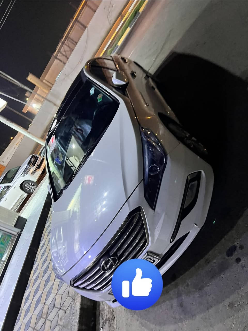 سوناتا 2018 بصمه بانوراما فول مواصفات بانزين 
ارقام وسنويه مكان السياره محافظة ميسان 
***********
