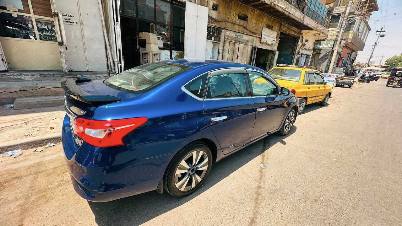 نيسان سنترا موديل 19فول واحد ع واحد ماشيه 75سنويه جديده رقم دولي جديد كير محرك مكفول تبريد ثلج  حادثهم جاملغ وبنيد سيار بسمي السعر 105 العنوان بغداد العلاوي شارع 6 هاتف/***********
