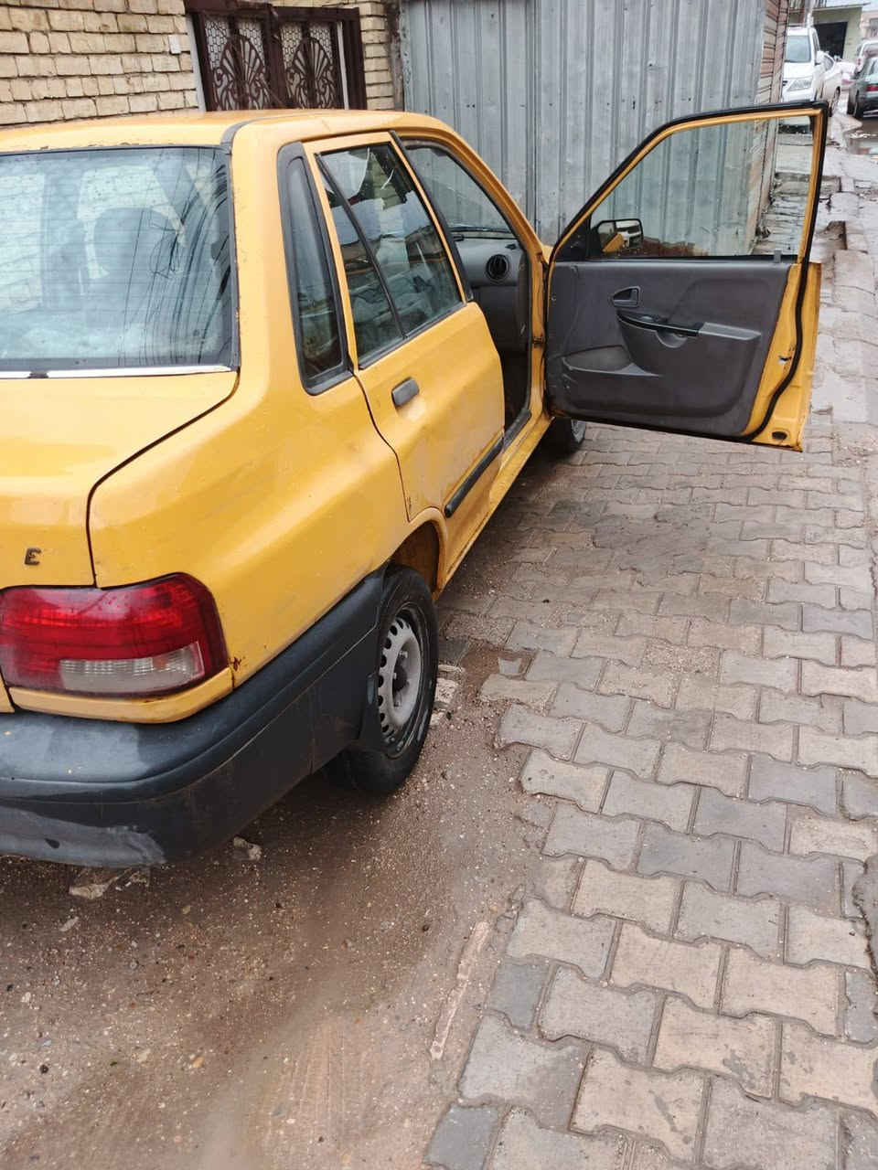 سلام عليكم عندي سايبه موديل 12 مكفولة شواصي مكفولة مكاني بغداد والسعر 30ورقه وبيها مجال ***********
