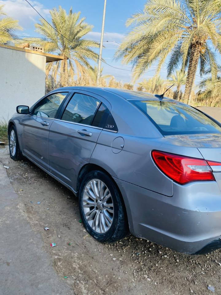 ي 200 موديل 2013 للبيع او مراوس حسب القناعة رقم بابل تحويل مباشر مصبوغة حزام تكم شواصي كلها مكفولة 
السيارة متروكة حالياً طافية حمت وذبت ماي الراديتر جواهه 
والكير واكفه بي الجوزة الرابعة ابيع بهاي الوضعية اخوان 
حادثها جاملغات الامامي الجهتين بدون دواخل كلها سليمة 
مكانها كربلاء العطيشي 
اكرر ابيع بهاي الوضعية وسعرها مناسب 73 وبيها مجال لليشتري 
الي يعامل لا يتصل ***********
