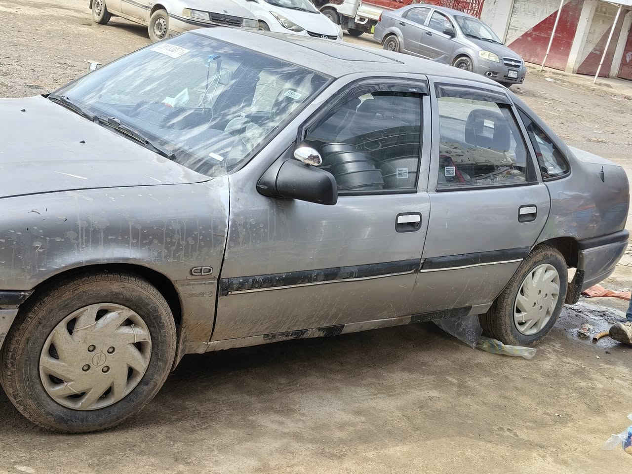 السلام عليكم
فكترا حجم 20
موديل 95
كير ومحرك شرط 
شرط تحويل 
بيها كابون واكف
سياره جاهزه 
تراي وين ماتبي 
سعر 28 
مكان ربيعه 
ستفسار
 ***********

***********
