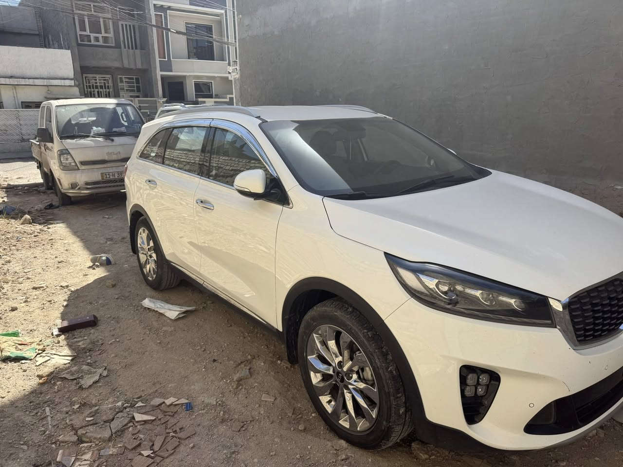 سورنتو 2020  مكفوله  كفاله عامه مكينه  من الكير من الصبغ  بيهه بارد قليل جداً   ماشيه 105  السونار جديد مرفق بلصور مكانهه بغداد البلديات ***********
