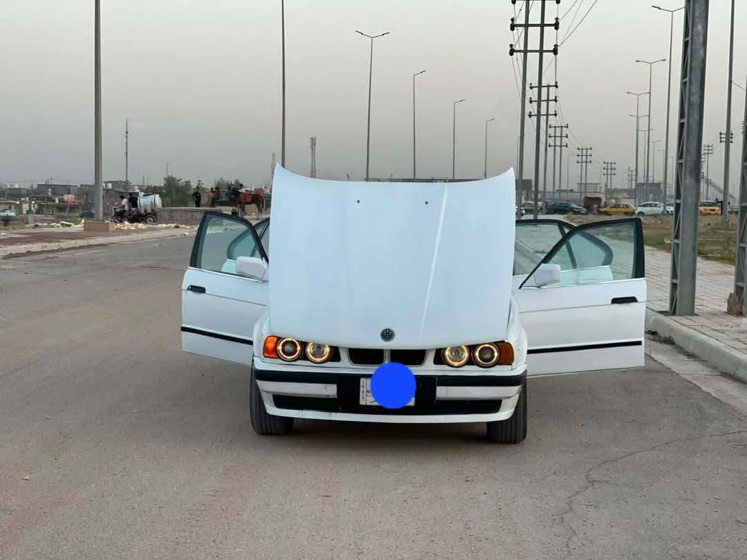 سلام عليكم
للبيع بي ام حجم  525 مفتوح كير عادي

 موديل 1991

ويل رياضي 17

تخم تاير جديد

صبغ جماليه مكفوله من الضربه

جام كهربائي

بور ستيرن جديد

دسكات جدد

دوشمه جديده

دبلات جدد 

السعر ٣٧ وبيها مجال  

ملاحظه السياره بيها صوت بلمحرك 

كربلاء ***********
