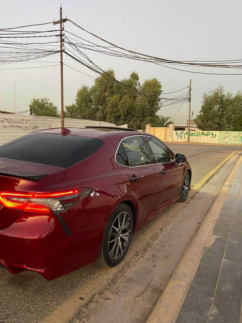 كامري هايبرد للبيع 
السياره مكلف بنشره
موديل ٢٠٢٢
فئةxle فول مواصفات 
فتحه 
داتشو
اوتو هولد 
كشنات جلد
تدفئة وتبريد بالكشنات 
كامرات ٥ محيطمة
سستم jbl وكاله بلادي 
رادار امامي خلفي جانبي 
وضعيات قياده 
السياره حادثة جاملغ وجنطه 
مكان السياره كربلاء 
السعر ١٨٥ وبيه مجال 
تواصل ‭***********‬ كربلاء, العراق
