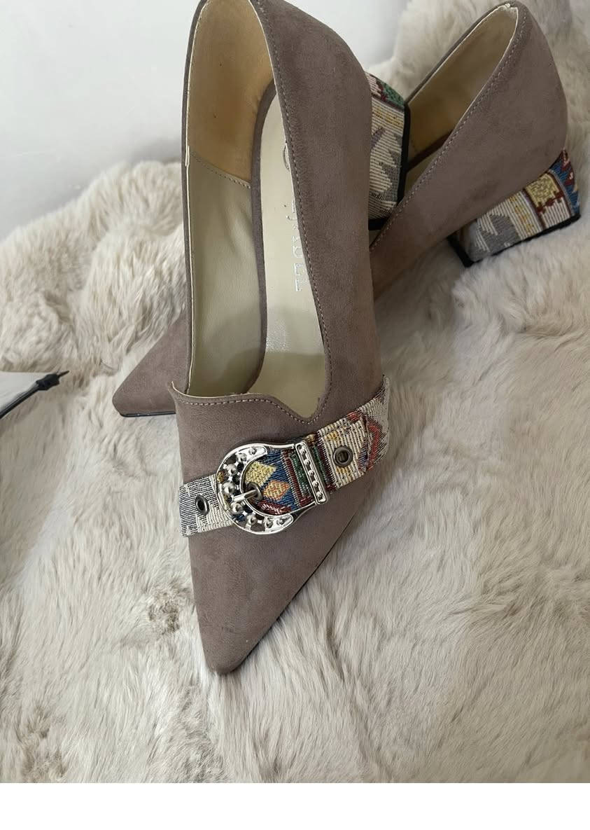 سلام عليكم
بنات متوفرملابس شي ان كوالتي عالي للبيع قطع اخيره سعر قطعه 5


**إذا كنت صاحب هذا الإعلان وتريد حذفه لأي سبب، رجاءا أرسل رسالة إلى الدعم الفني**